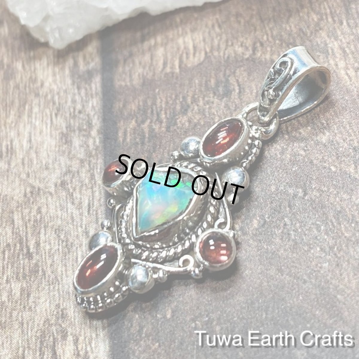 画像3: １点物 高品質エチオピア産オパール原石＆ガーネット ペンダントトップ＊天然石パワーストーンお守りアクセサリー　ヒーリングジュエリー (3)