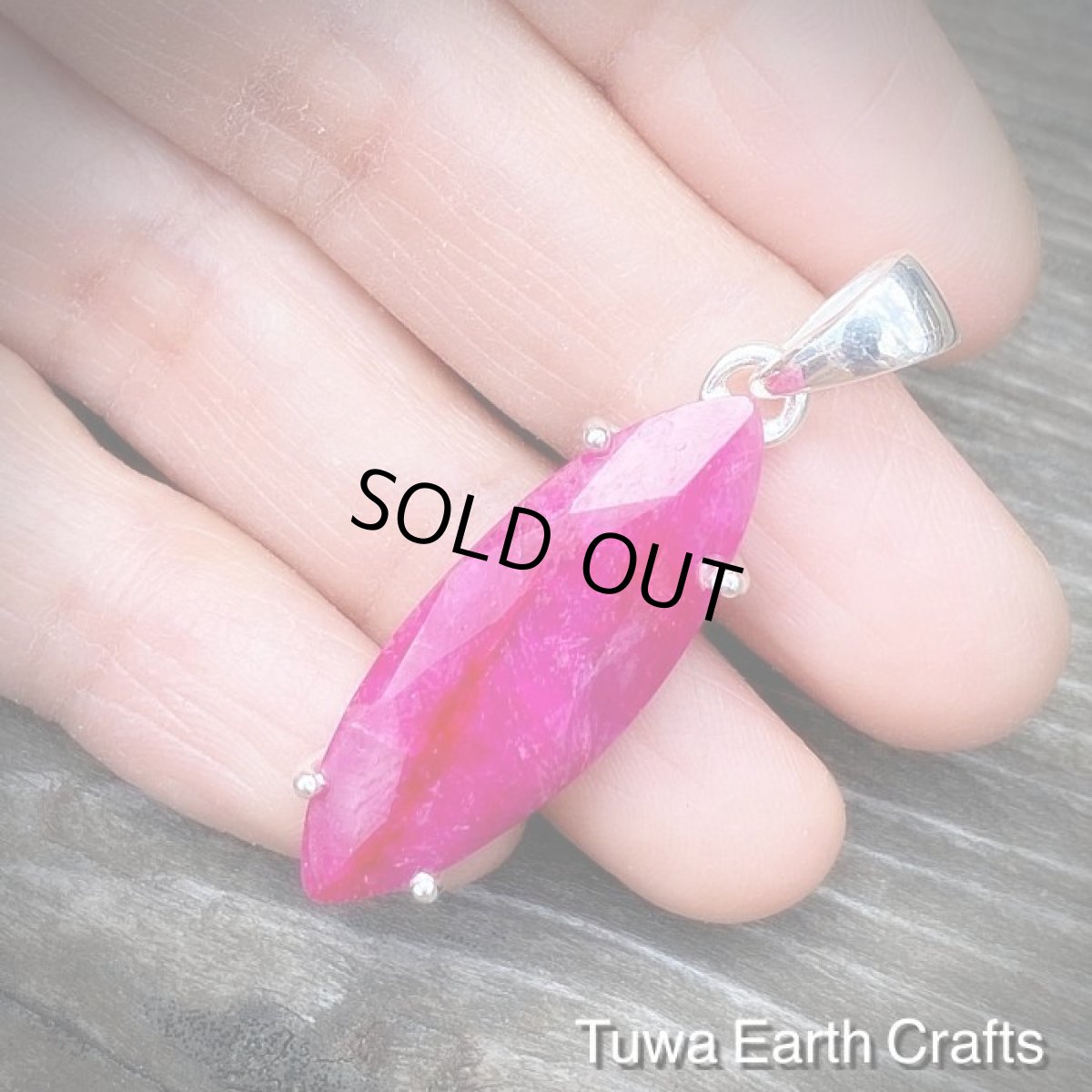 画像3: 【行動力アップの石】石全長3cm大ぶり♪ 高品質 天然ルビー（アフリカ産）ペンダントトップ★貴石★天然石パワーストーンアクセサリー原石　ヒーリングストーン　ジュエリー (3)