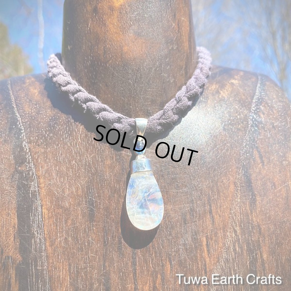 画像8: 【直感力アップ・潜在能力を引き出す】1点物 高品質カイヤナイト＆レインボームーンストーン ペンダントトップ★カイアナイト・カヤナイト・藍晶石　ヒーリングストーン天然石パワーストーンお守りアクセサリー ヒーリングジュエリー  (8)