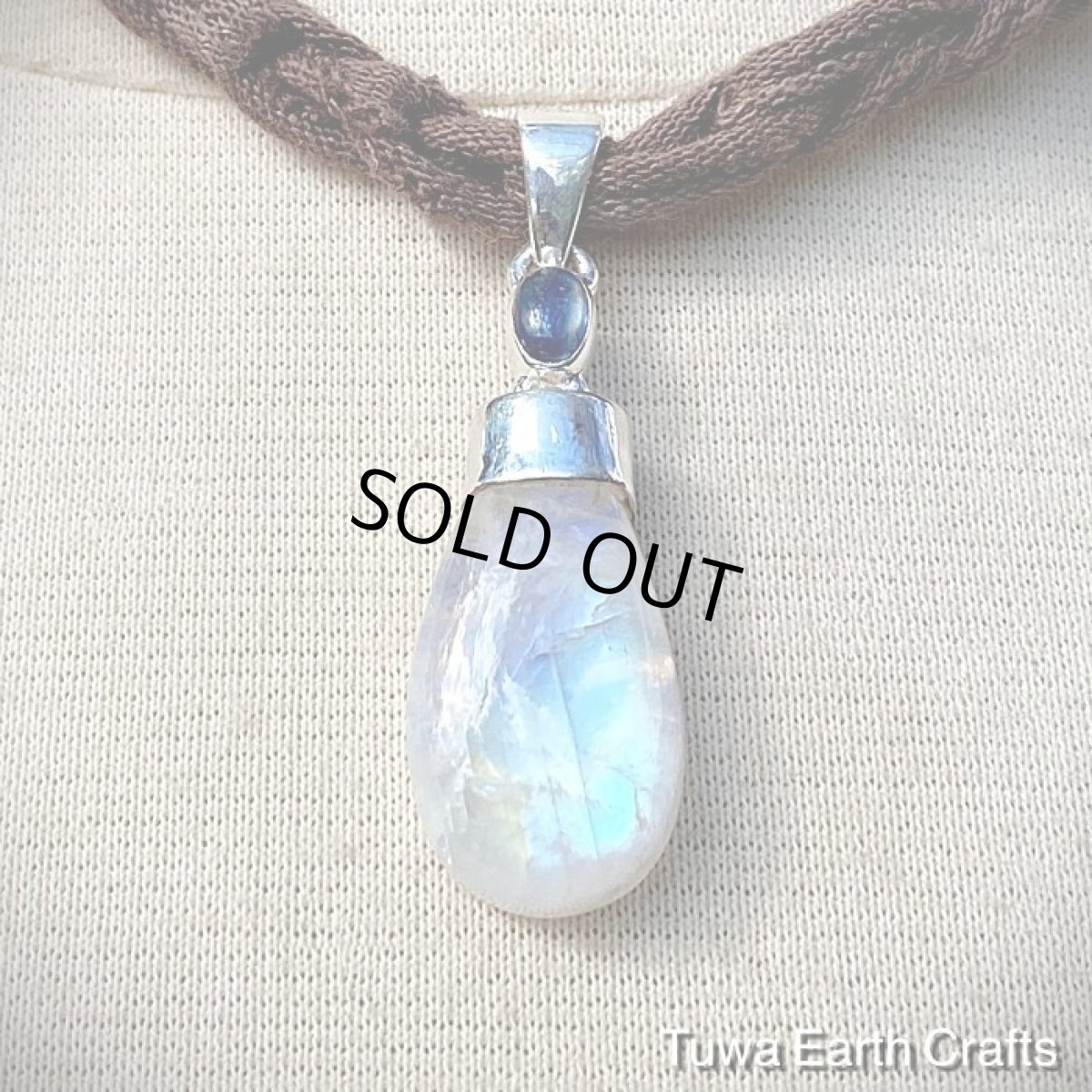 画像11: 【直感力アップ・潜在能力を引き出す】1点物 高品質カイヤナイト＆レインボームーンストーン ペンダントトップ★カイアナイト・カヤナイト・藍晶石　ヒーリングストーン天然石パワーストーンお守りアクセサリー ヒーリングジュエリー  (11)