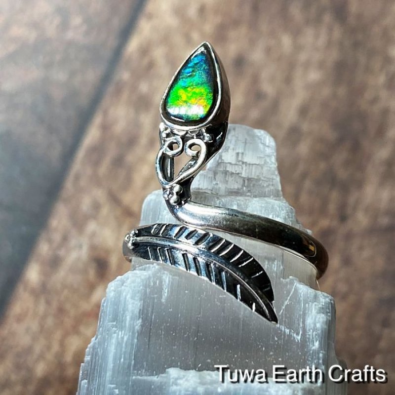 開運・厄除け】サイズ調節可能♪ 高品質 カナダ産 アンモライト