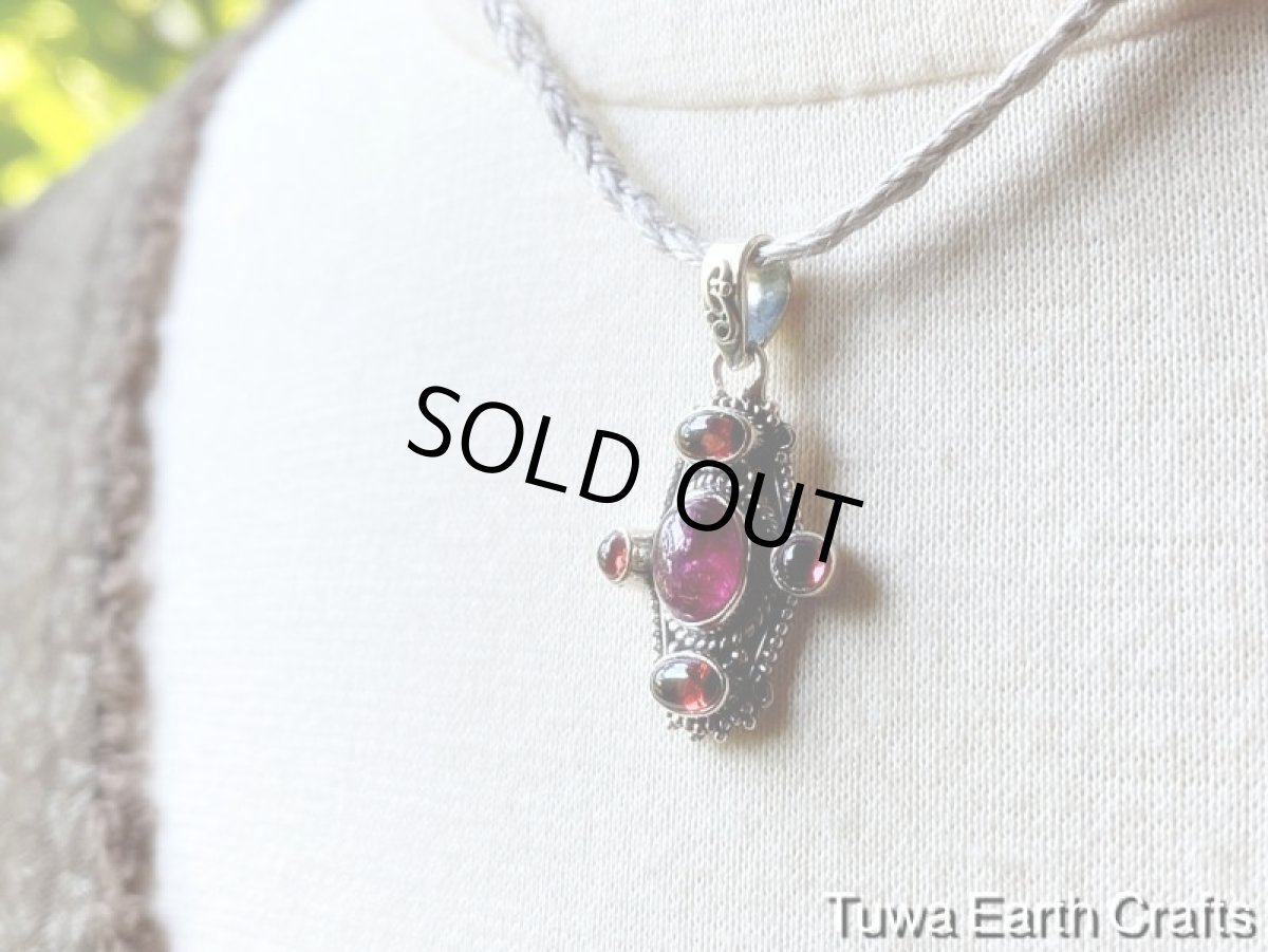 画像13: 【恋愛運アップ・絆を深める】高品質ピンクトルマリン＆ガーネット ペンダントトップ★ヒーリングジュエリー　お守り天然石パワーストーンアクセサリー★10月誕生石 (13)