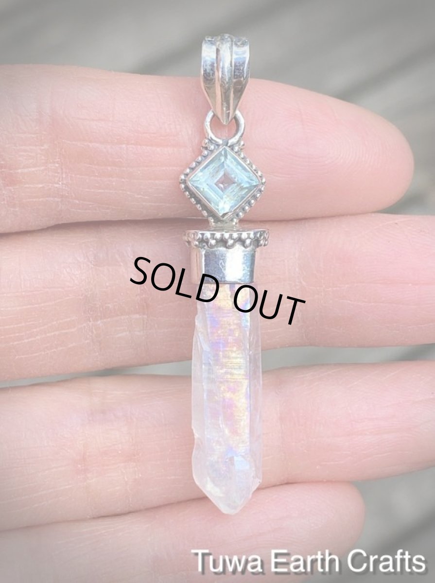 画像10: 1点物 オーロラ色 高品質エンジェルオーラ/レインボーオーラ ペンダントトップ with 宝石質ブルートパーズ*ヒーリングクリスタルアクセサリー天然石お守りジュエリー (10)