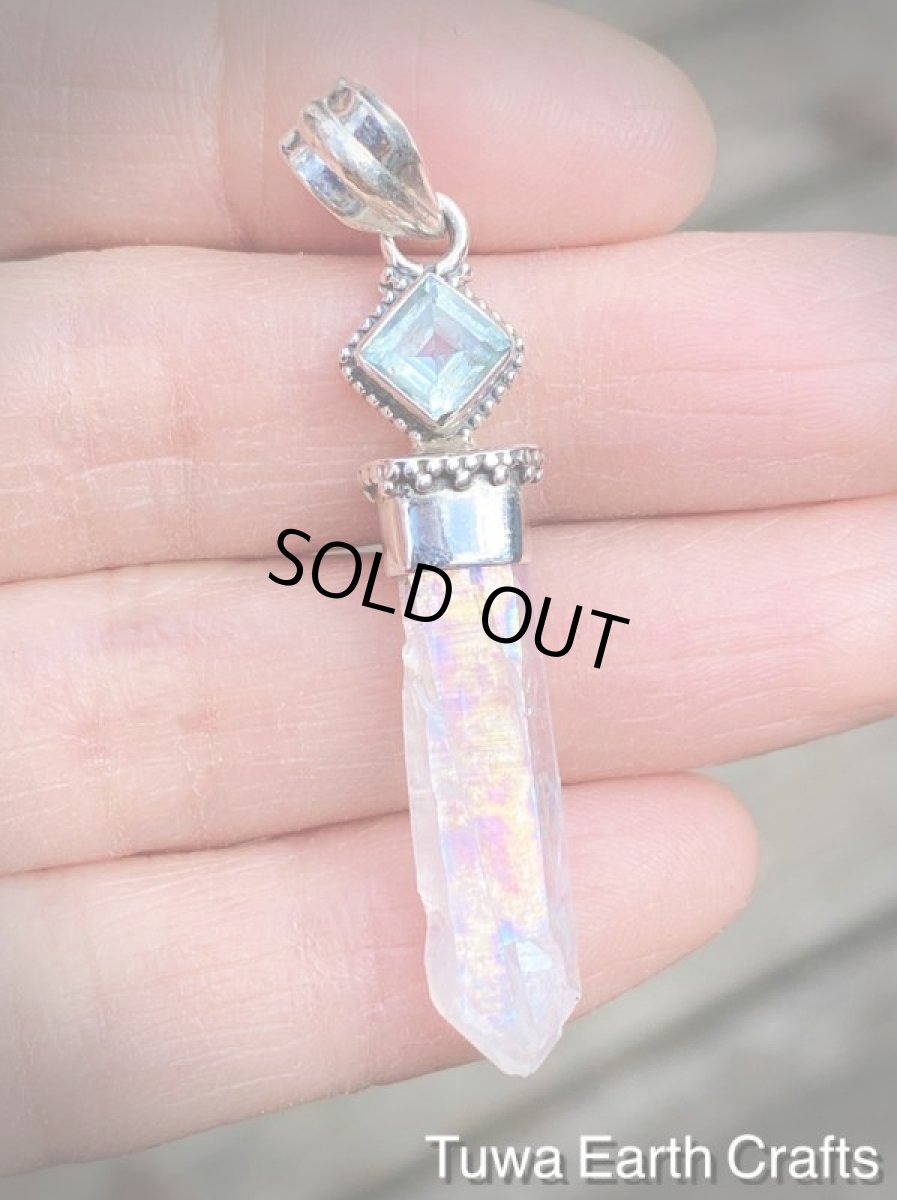 画像8: 1点物 オーロラ色 高品質エンジェルオーラ/レインボーオーラ ペンダントトップ with 宝石質ブルートパーズ*ヒーリングクリスタルアクセサリー天然石お守りジュエリー (8)