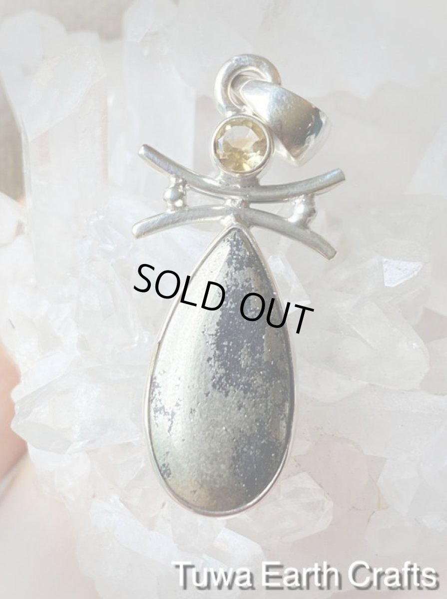 画像7: 【厄除け・自信アップ・夢の実現をサポート】 高品質ヒーラーズゴールド/アパッチゴールド ペンダントトップ with きらきら宝石質シトリン★1点物 天然石パワーストーンアクセサリー スピリチュアルお守りヒーリングクリスタルジュエリー 陰陽バランス (7)