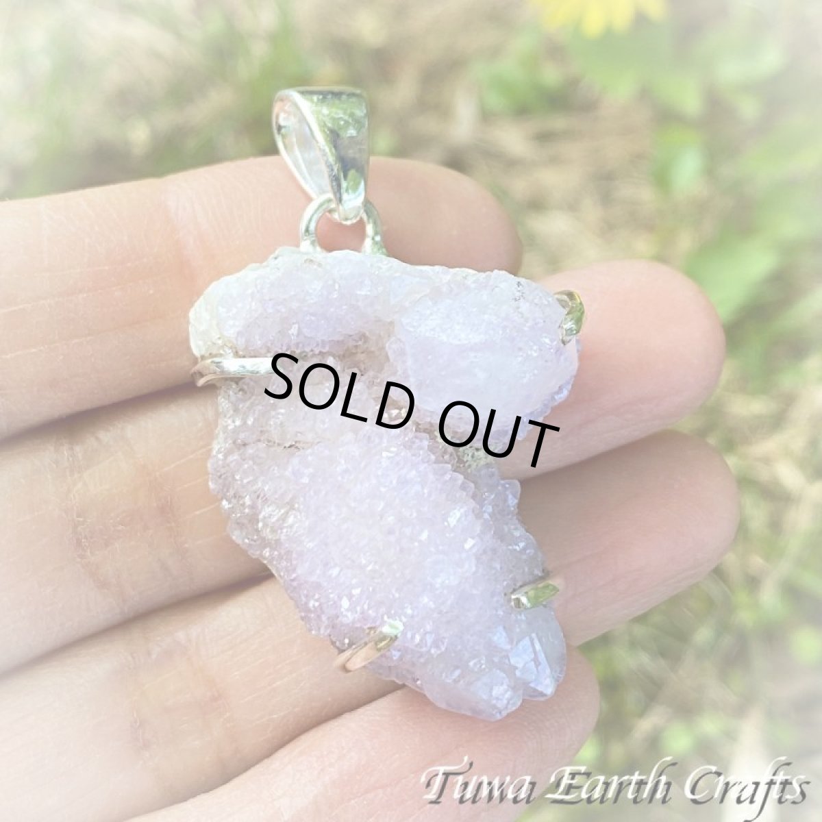 画像3: 【自信アップ・自己信頼】大ぶり 高品質スピリットクォーツ 精霊水晶 ペンダントトップ / カクタスアメシスト サボテン水晶*ヒーリングジュエリー 原石 鉱物 スピリチュアル パワーストーン天然石アクセサリー (3)