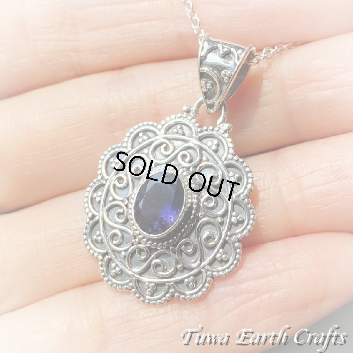 画像8: 【自分らしさ・人生の羅針盤】キラキラ 高品質 アイオライト ペンダント ヒーリングストーン ジュエリー 1点もの 天然石パワーストーンお守りアクセサリー ヒーリングストーン スピリチュアルジュエリー (8)