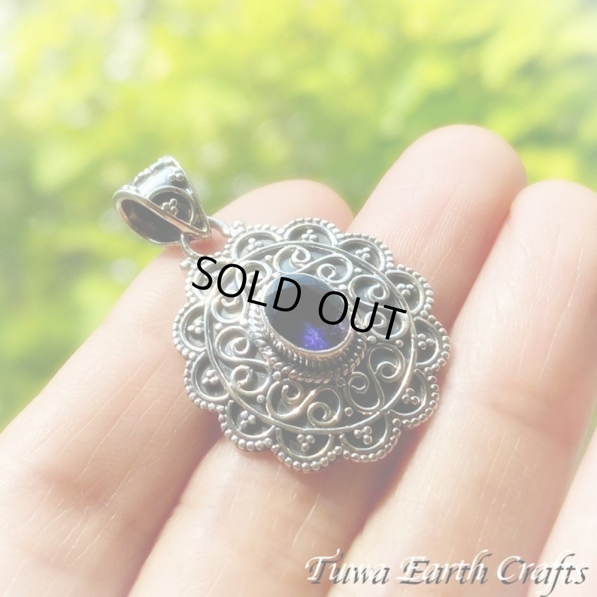 画像9: 【自分らしさ・人生の羅針盤】キラキラ 高品質 アイオライト ペンダント ヒーリングストーン ジュエリー 1点もの 天然石パワーストーンお守りアクセサリー ヒーリングストーン スピリチュアルジュエリー (9)