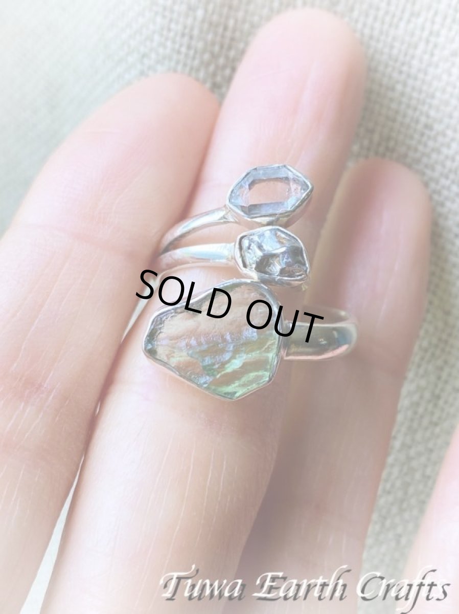 画像25: 宇宙から来た希少石♪ 高品質モルダバイト原石リング指輪 with カンポデルシエロ隕石 &ハーキマーダイヤモンド（両剣水晶） サイズ調節可能オープンリング 6号 7号 8号 9号 10号 11号 12号 13号 14号 15号 16号 17号 18号 19号 天然石ジュエリー お守りアクセサリー　 (25)