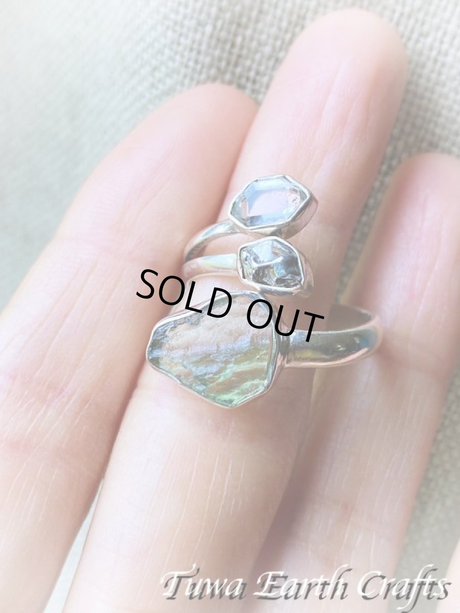 画像23: 宇宙から来た希少石♪ 高品質モルダバイト原石リング指輪 with カンポデルシエロ隕石 &ハーキマーダイヤモンド（両剣水晶） サイズ調節可能オープンリング 6号 7号 8号 9号 10号 11号 12号 13号 14号 15号 16号 17号 18号 19号 天然石ジュエリー お守りアクセサリー　 (23)