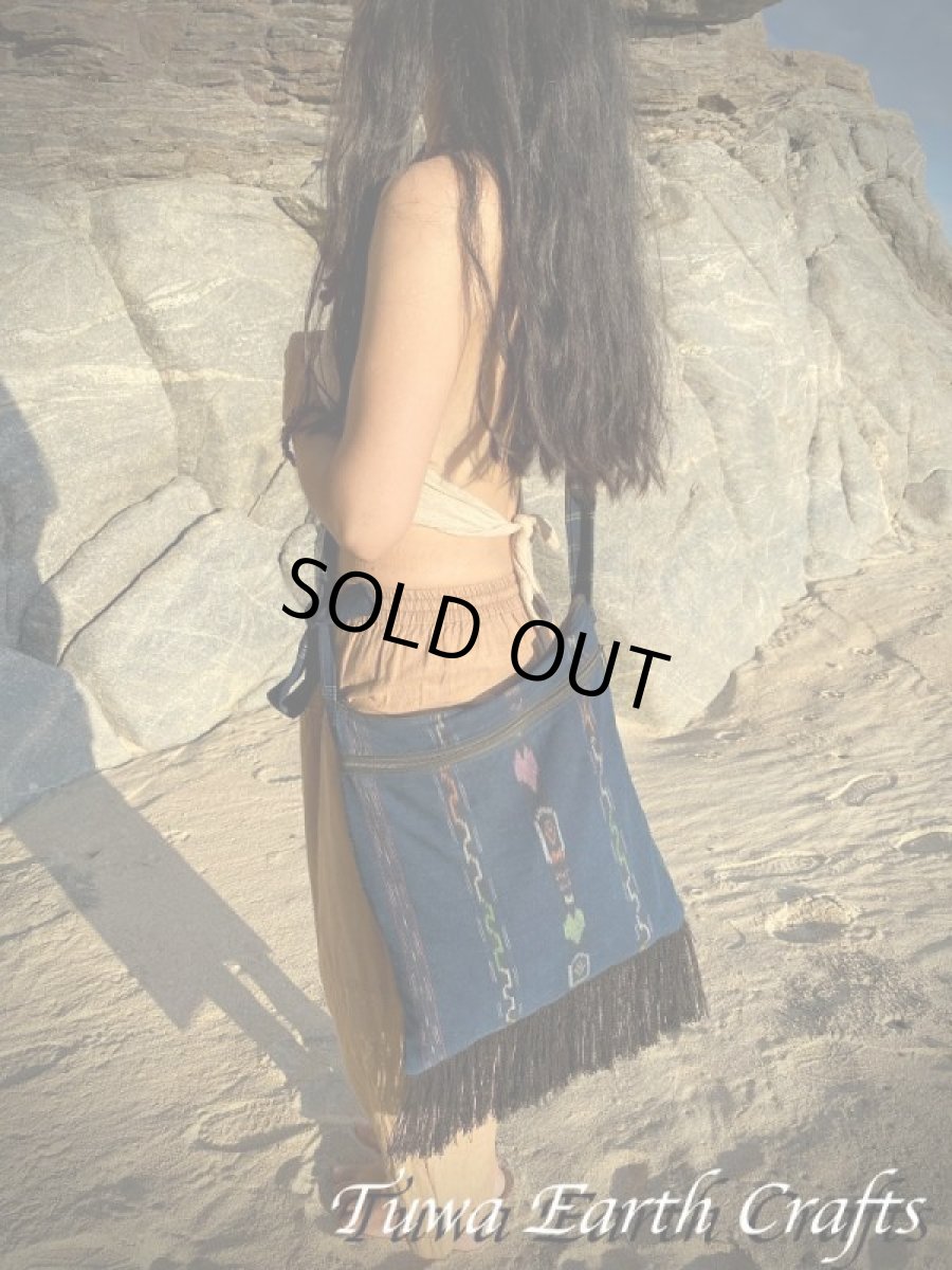 画像18: メキシコより♪ リバーシブル♪ 手刺繍 手織り フリンジショルダーバッグ 1点もの ハンドメイド 手仕事 ハンドクラフト エスニック ファッション ヒッピー  (18)