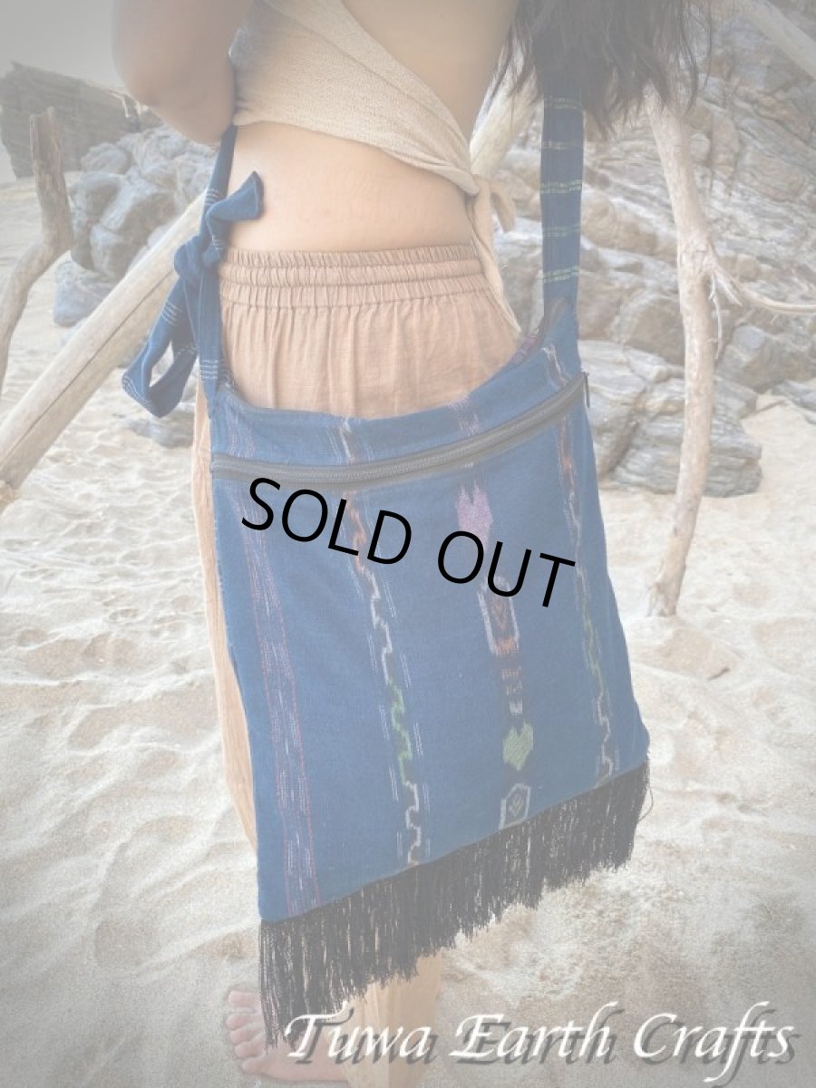 画像14: メキシコより♪ リバーシブル♪ 手刺繍 手織り フリンジショルダーバッグ 1点もの ハンドメイド 手仕事 ハンドクラフト エスニック ファッション ヒッピー  (14)