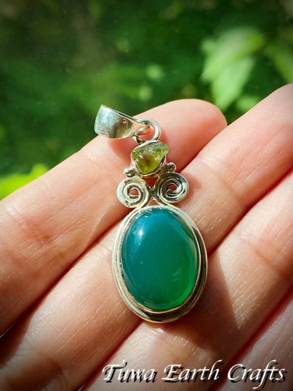 高品質グリーンオニキス＆ペリドット原石ペンダントトップ