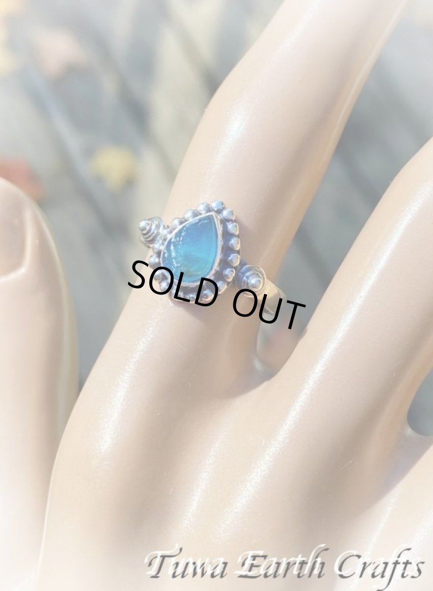 画像32: 【モチベーションUP・意志の強化】高品質 ネオンブルーアパタイト原石シルバーリング 指輪13号 ヒーリング天然石パワーストーンアクセサリー スピリチュアルお守りジュエリー (32)