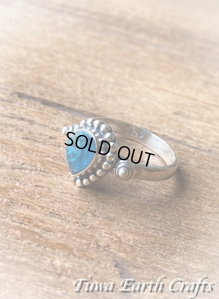 画像16: 【モチベーションUP・意志の強化】高品質 ネオンブルーアパタイト原石シルバーリング 指輪13号 ヒーリング天然石パワーストーンアクセサリー スピリチュアルお守りジュエリー (16)