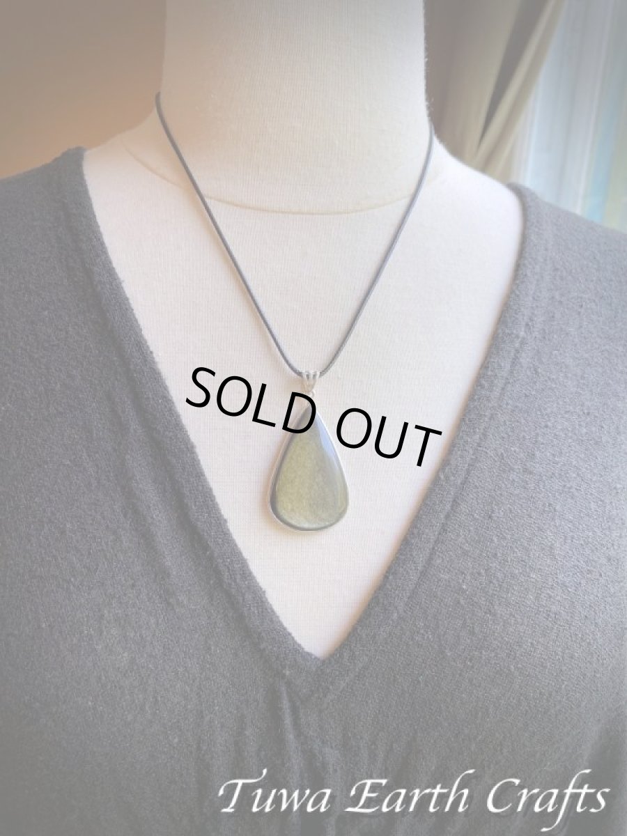 画像23: 【魔除け・厄除け】石全長4cm大ぶり♪ 高品質ゴールドシーンオブシディアン（黒曜石）ペンダントトップ*パワーストーン天然石お守りアクセサリー ヒーリングジュエリー スピリチュアル (23)