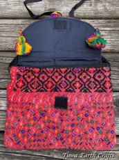 画像4: メキシコより♪ 手刺繍 ポシェット・バッグ 1点もの ハンドメイド 手仕事 ハンドクラフト エスニック ファッション (4)