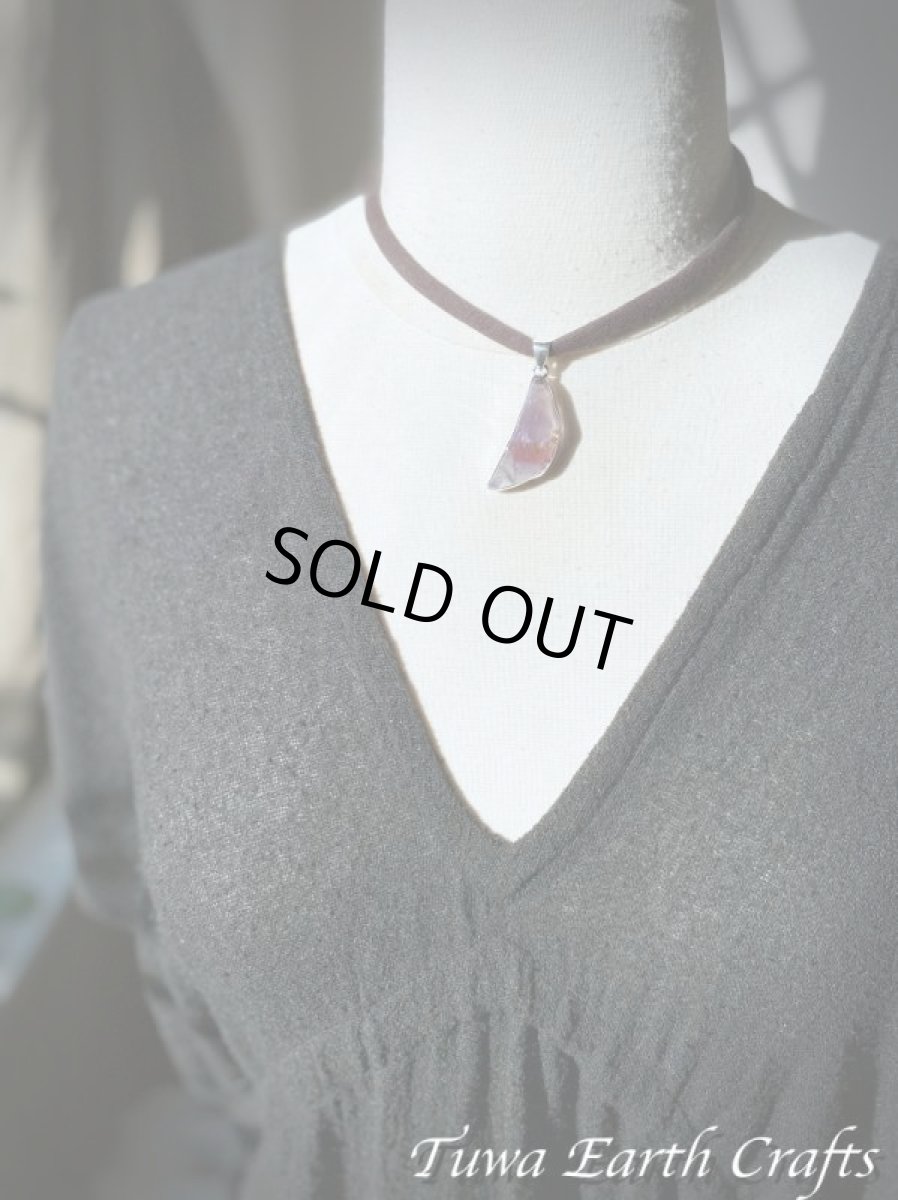 画像17: 【運気・金運アップ・ヒーリング】お月さま型♪大ぶり高品質スーパーセブン/セイクリッドセブン ペンダントトップ★天然石パワーストーンアクセサリー スピリチュアル ヒーリングお守りジュエリー (17)