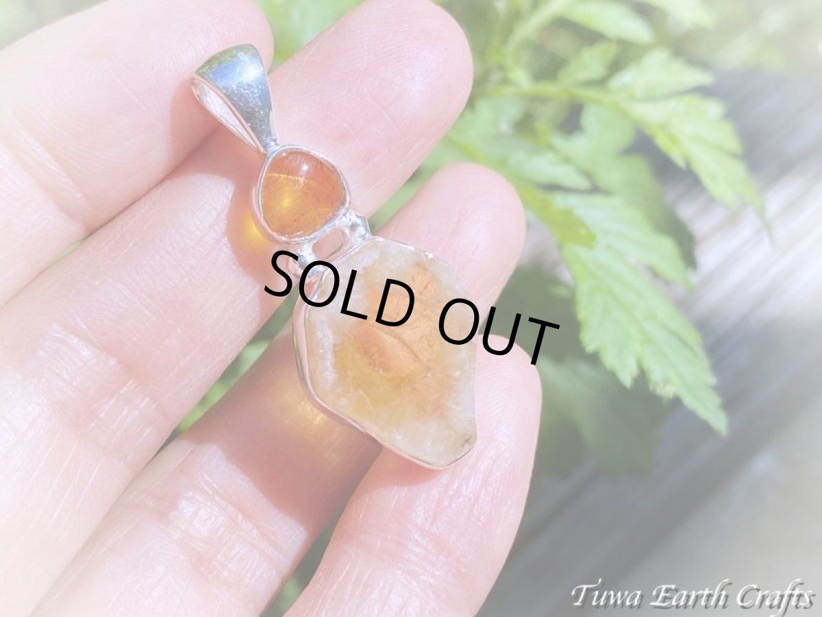画像18: 【開運・ヒーリング】高品質シトリン原石ペンダントトップ with 琥珀 1点もの★パワーストーン天然石アクセサリー ヒーリングストーンお守りジュエリー 11月誕生石 スピリチュアル (18)