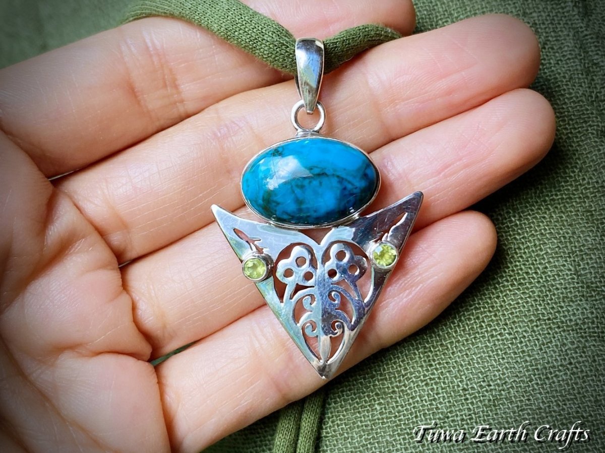 画像8: 【魔除け・直感力アップ・旅のお守り】高品質シャッタカイト ペンダントトップ with 宝石質ペリドット*1点ものヒーリングジュエリー 天然石パワーストーンアクセサリー スピリチュアル ジュエリー (8)