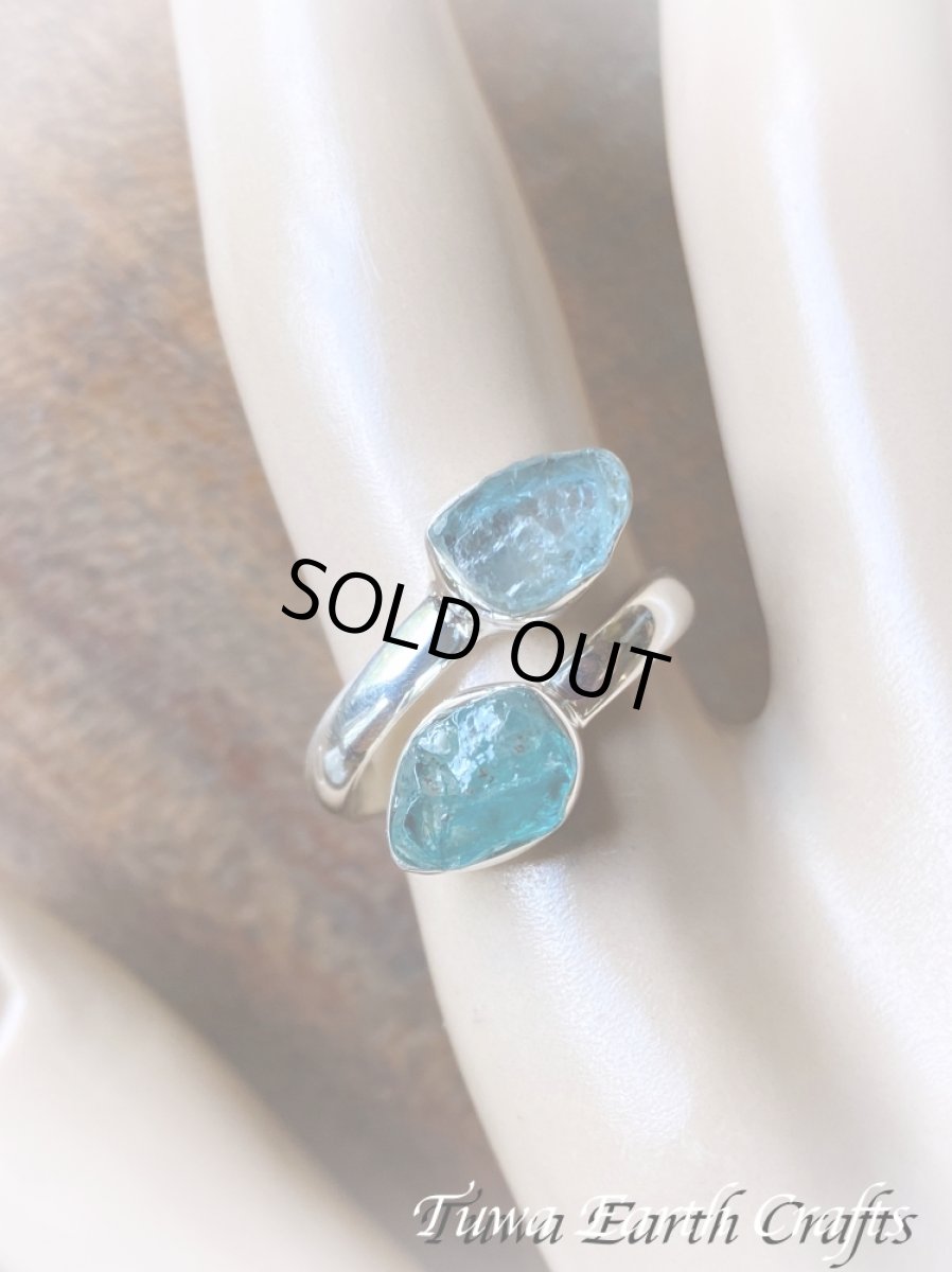 画像6: 【モチベーションアップ・意志の強化】高品質ネオンブルーアパタイト ＆アクアマリン原石 リング 指輪 サイズ調節可能 15号 16号 17号 18号 ヒーリング天然石パワーストーンアクセサリー お守り スピリチュアルジュエリー 　 (6)
