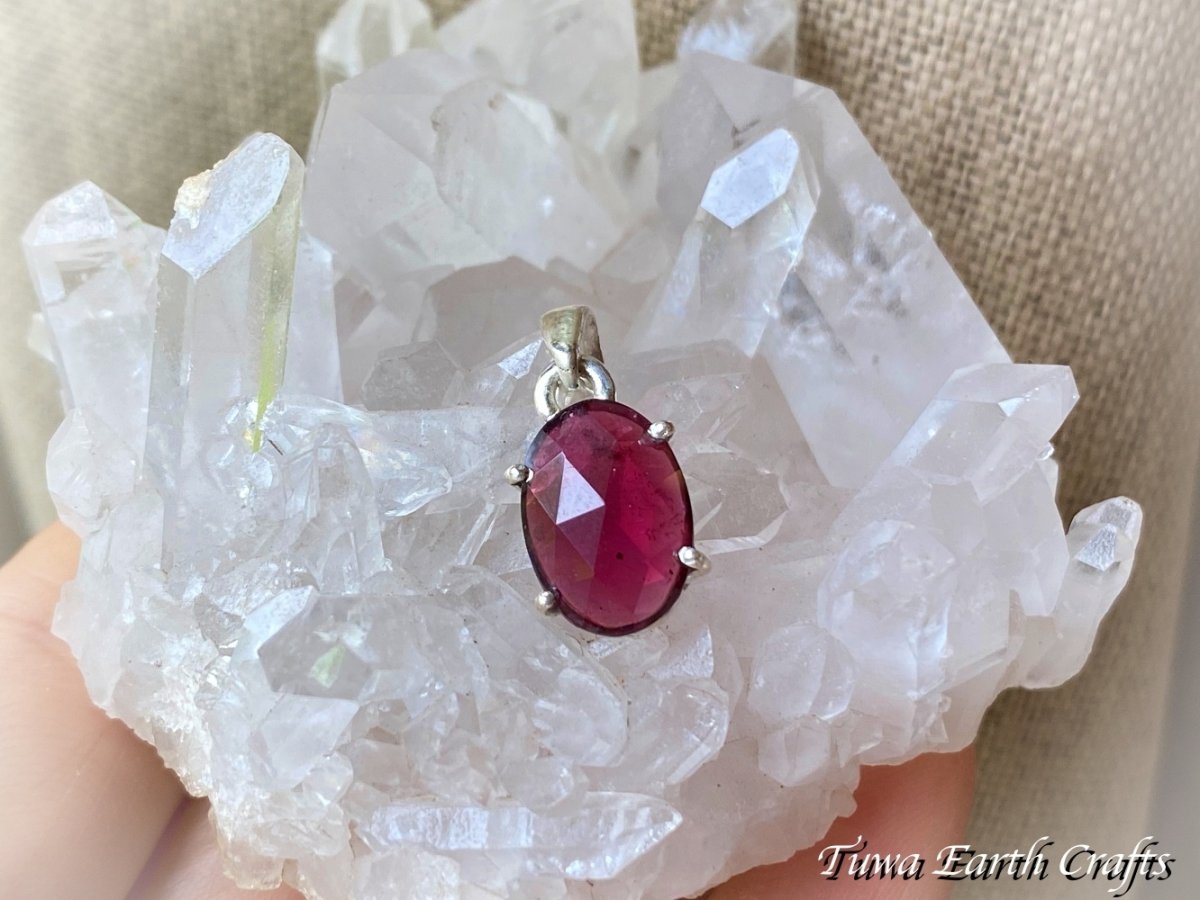 画像6: 【夢の達成をサポート】高品質ロードライト ガーネット ペンダントトップ シンプル*1点もの スターリングシルバー天然石パワーストーン アクセサリー ヒーリングお守りジュエリー (6)