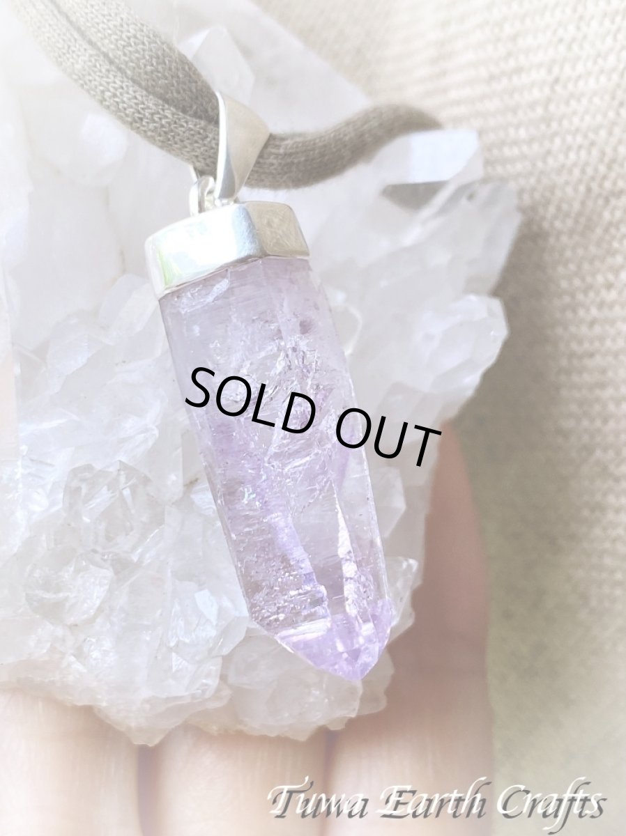 画像28: 【浄化・癒し】大ぶり高品質アメシスト/アメジスト原石ポイント(メキシコ・ベラクルス産)ペンダントトップ *バーコード入り♪ 2月誕生石　紫水晶　鉱物　パワーストーン天然石アクセサリー ヒーリングクリスタル　お守りジュエリー (28)