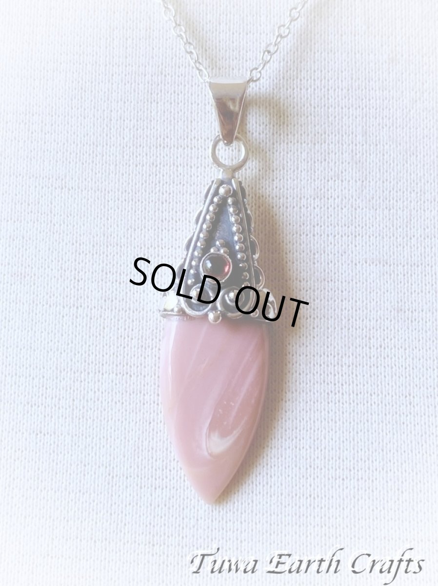 画像16: 【女性性の向上・創造力UP】高品質ピンクオパール ペンダントトップ with ガーネット★１点もの 天然石パワーストーンお守りアクセサリー ヒーリングジュエリー スピリチュアル (16)