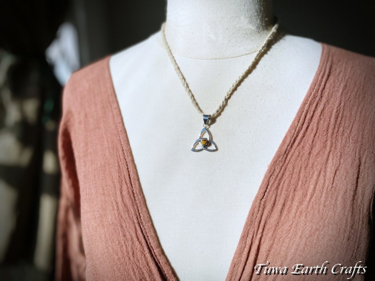 画像11: 【自己実現・開運・金運アップ】高品質タイガーアイ ペンダントトップ★ケルト紋様 ケルティックノット 開運 天然石パワーストーンお守りアクセサリー 1点物 (11)