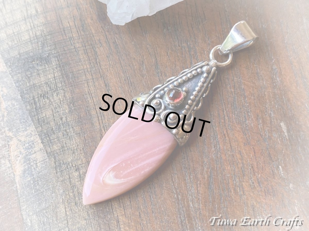 画像5: 【女性性の向上・創造力UP】高品質ピンクオパール ペンダントトップ with ガーネット★１点もの 天然石パワーストーンお守りアクセサリー ヒーリングジュエリー スピリチュアル (5)