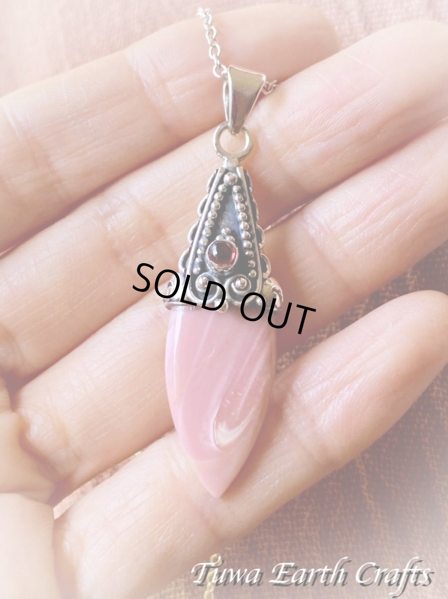 画像10: 【女性性の向上・創造力UP】高品質ピンクオパール ペンダントトップ with ガーネット★１点もの 天然石パワーストーンお守りアクセサリー ヒーリングジュエリー スピリチュアル (10)