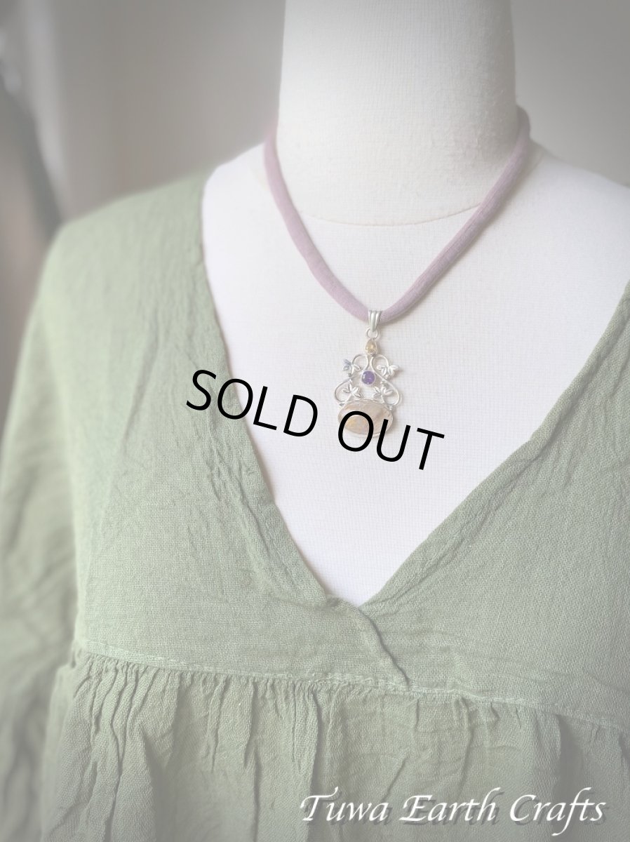 画像25: 【運気・金運アップ・ヒーリング】高品質スーパーセブン/セイクリッドセブン（カコクセナイトinアメジスト）ペンダントトップ with 宝石質きらきらアメジスト＆シトリン★1点ものヒーリングストーンお守りジュエリー天然石パワーストーンアクセサリー (25)