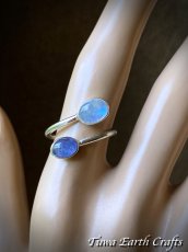 画像1: 高品質ブルームーンストーン ＆ タンザナイトリング指輪 サイズ調節可能 オープンリング 12号 13号 14号 15号 16号 17号★天然石パワーストーン お守りアクセサリー スピリチュアル 直感力アップ ヒーリングジュエリー (1)