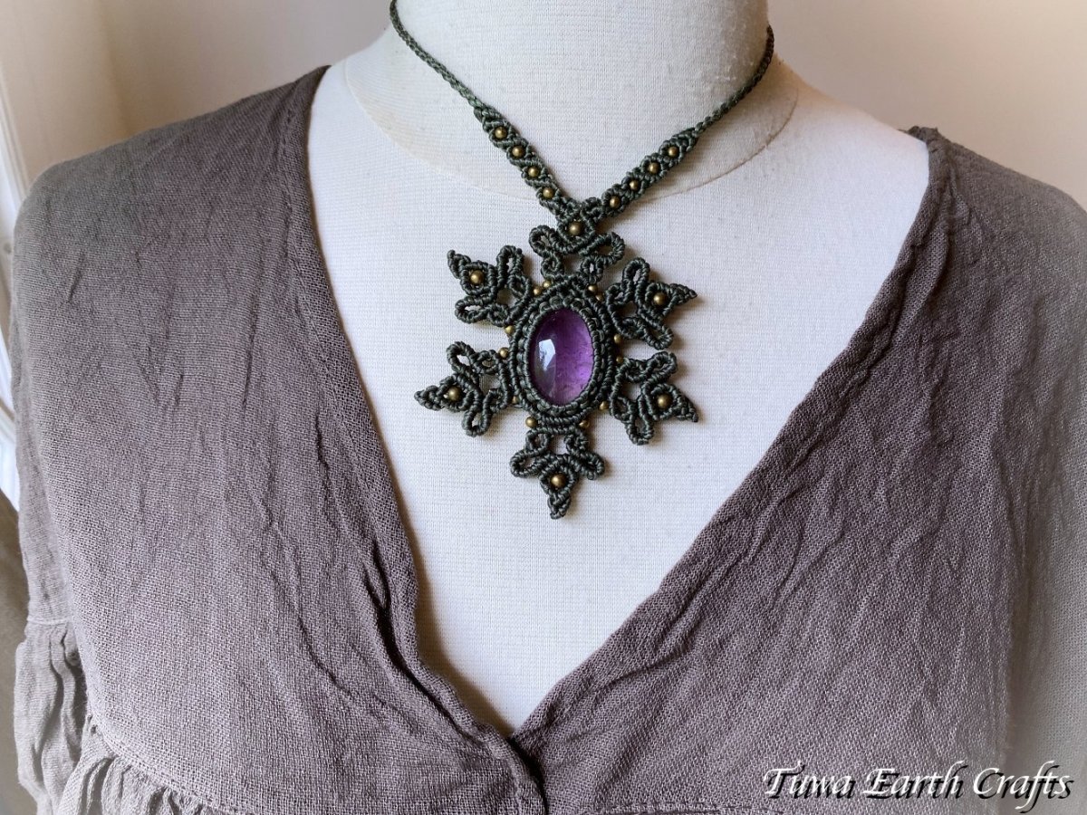 画像9: 【直観力アップ・浄化・保護・ストレス除去】高品質アメジスト デザインネックレス・チョーカー 紫水晶　 1点もの ハンドメイド マクラメ編み パワーストーン 天然石アクセサリー   ヒーリングジュエリー お守り スピリチュアル (9)