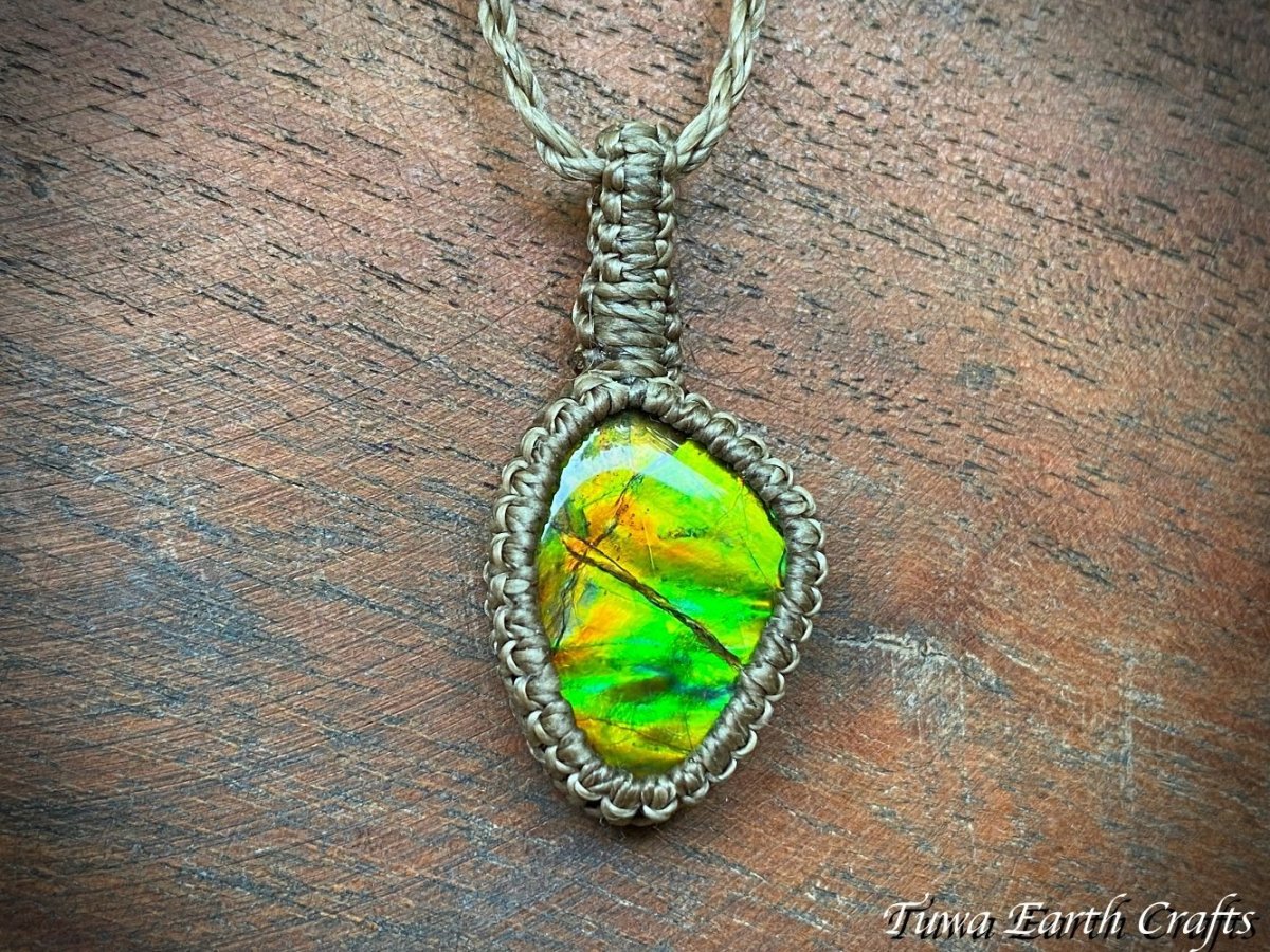 画像24: レア希少【開運・金運アップ・厄除け・ヒーリング効果】 高品質アンモライト ネックレス シンプル 化石宝石*天然石パワーストーン お守り マクラメアクセサリー ヒーリング　スピリチュアル 1点もの ハンドメイド ジュエリー (24)