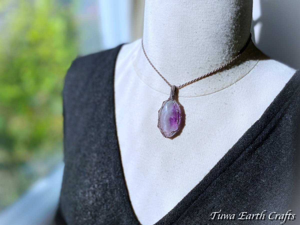 画像33: 【自由な発想の促進・集中力アップ】大ぶり高品質フローライト ネックレス ペンダント シンプル＆ナチュラル 1点もの ハンドメイドお守り　パワーストーン天然石ヒーリングストーン マクラメアクセサリー　スピリチュアル  (33)