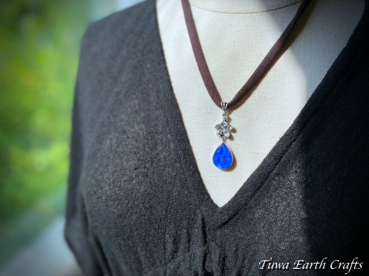 画像18: 【魔除け・厄除け・受験お守り】高品質ラピスラズリ（アフガニスタン産）ペンダントトップ with キラキラ宝石質ブルートパーズ  パワーストーン天然石アクセサリー 合格祈願お守り スピリチュアルジュエリー (18)