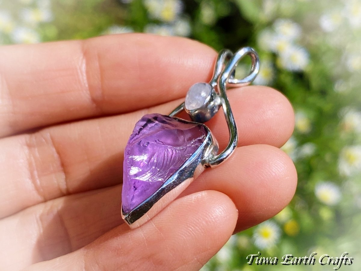 画像14: 【浄化・癒し】高品質アメシスト/アメジスト原石ペンダントトップ with ブルームーンストーン *2月誕生石　パワーストーン天然石アクセサリー ヒーリングクリスタル  スピリチュアル お守り ジュエリー (14)