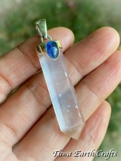 画像18: 【浄化・夢の実現・決断力アップ・自分らしさ】大ぶり高品質セレナイト＆インディゴブルーカイヤナイト ペンダントトップ★ハンドメイド 天然石パワーストーン お守り アクセサリー ヒーリング クリスタル ジュエリー スピリチュアル (18)