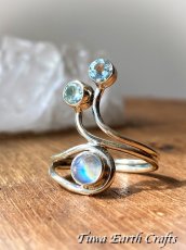 画像1: 【直感力アップ・潜在能力を引き出す】高品質レインボームーンストーン リング with 宝石質ブルートパーズ 指輪18号★スターリングシルバー 1点もの天然石パワーストーンお守りアクセサリー スピリチュアル お守り ヒーリングジュエリー (1)