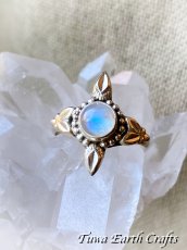 画像3: 【直感力アップ・潜在能力を引き出す】まんまる高品質レインボームーンストーン リング指輪14号★スターリングシルバー 1点もの天然石パワーストーンお守りアクセサリー スピリチュアル お守り ヒーリングジュエリー (3)
