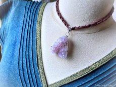 画像11: 会員様限定15％OFF♪  大ぶりビッグサイズ♪【浄化・癒し】1点物　アメシスト/アメジスト原石クラスター　ペンダントトップ*2月誕生石　紫水晶　鉱物　パワーストーン天然石　アクセサリー (11)
