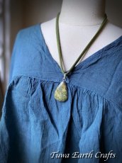 画像12: 【癒し効果・創造力アップ】大ぶり★高品質ライオライト ペンダントトップ*リョーライト 流紋岩 レインフォレストジャスパー 天然石パワーストーン　お守りアクセサリー (12)