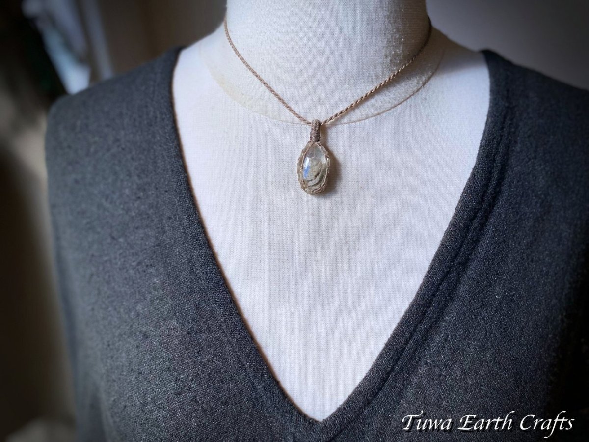 画像14: 【癒し・開運・自営業お守り】 高品質ホワイトガーデンファントムクォーツ ペンダント/ネックレス　庭園幻影水晶*シンプル*1点もの 天然石パワーストーン アクセサリー お守り マクラメ編みジュエリー　スピリチュアル (14)