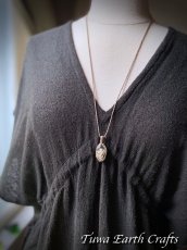 画像11: 【癒し・開運・自営業お守り】 高品質ホワイトガーデンファントムクォーツ ペンダント/ネックレス　庭園幻影水晶*シンプル*1点もの 天然石パワーストーン アクセサリー お守り マクラメ編みジュエリー　スピリチュアル (11)