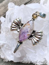 画像1: 【運気・金運アップ・ヒーリング】虹入り♪ 高品質スーパーセブン/セイクリッドセブン（カコクセナイトinアメジスト）ペンダントトップ with 宝石質きらきらシトリン★1点ものヒーリングストーンお守りジュエリー天然石パワーストーンアクセサリー (1)