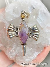 画像8: 【運気・金運アップ・ヒーリング】虹入り♪ 高品質スーパーセブン/セイクリッドセブン（カコクセナイトinアメジスト）ペンダントトップ with 宝石質きらきらシトリン★1点ものヒーリングストーンお守りジュエリー天然石パワーストーンアクセサリー (8)