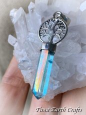 画像14: 生命の樹♪ 大ぶり高品質アクアオーラ水晶ポイント ペンダントトップ　ワンド パワーストーン天然石ヒーリングアクセサリー　ツリーオブライフ　スピリチュアルお守りジュエリー (14)