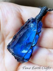 画像12: 虹入り🌈✨高品質アンダラクリスタル（シエラネバダ産）美原石ネックレス・ペンダント エレスチャルサファイア  ブルー 青 シンプル＆ナチュラル マクラメ 1点もの パワーストーン 天然石 ハンドメイドアクセサリー スピリチュアル お守り ヒーリングジュエリー　金属アレルギー対応 (12)