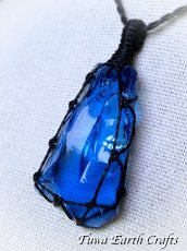 画像4: 虹入り🌈✨高品質アンダラクリスタル（シエラネバダ産）美原石ネックレス・ペンダント エレスチャルサファイア  ブルー 青 シンプル＆ナチュラル マクラメ 1点もの パワーストーン 天然石 ハンドメイドアクセサリー スピリチュアル お守り ヒーリングジュエリー　金属アレルギー対応 (4)